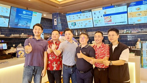 Restoran ayam goreng J.Chicken buka tiga cabang pertama di Indonesia (19/4/24) Foto: J Chicken