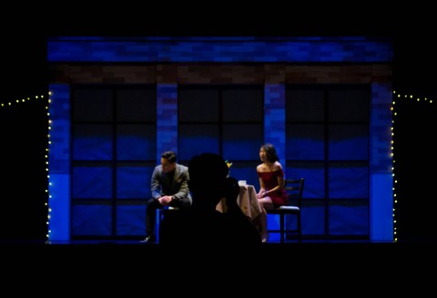  Ilustrasi Samakah Drama dengan Sandiwara. Sumber: Unsplash/Wei-Cheng Wu