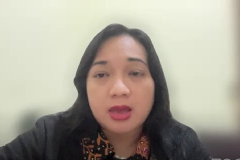 Direktur Eksekutif Institute for Development of Economics and Finance (INDEF) Esther Sri Astuti dalam Diskusi Publik Ekonom Perempuan INDEF virtual, Sabtu (20/4/2024).  Foto: Dok. Istimewa