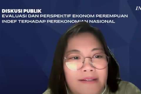 Associate INDEF dan Dosen Universitas Bakrie Asmiati Malik dalam Diskusi Publik Ekonom Perempuan INDEF virtual, Sabtu (20/4/2024). Foto: Dok. Istimewa