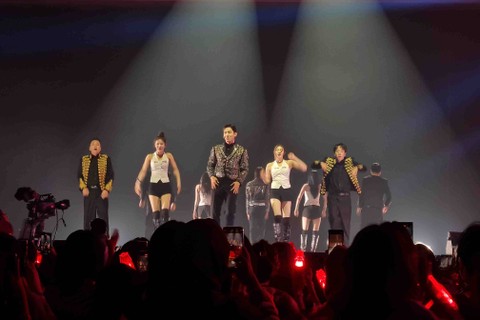 Boy group asal Korea Selatan, TVXQ sukses menggelar konser "2024 TVXQ! Concert 20&2 Jakarta"  yang digelar di ICE BSD, Sabtu (20/4/2024) Foto: Andari Novianti/kumparan