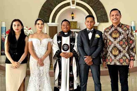 Richard Eliezer menikah, Ronny Talapessy jadi saksi Foto: Dok Instagram @ronnytalapessy