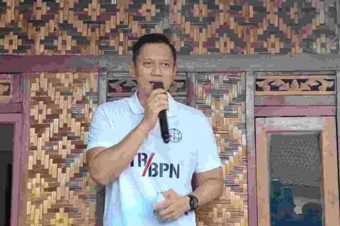 Menteri Agraria dan Tata Ruang/Kepala Badan Pertanahan Nasional (ATR/BPN), Agus Harimurti Yudhoyono (AHY) berkunjung ke Kabupaten Cianjur, Jawa Barat pada Minggu (21/4/2024).  Foto: Ghifari/Kumparan