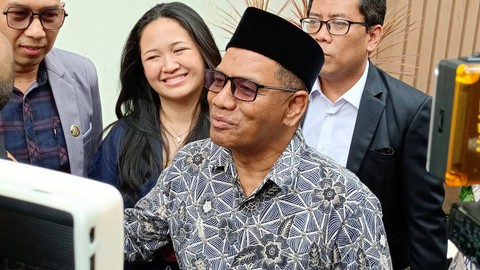 Ayah Teuku Ryan, Teuku Rustam Effendy di Pengadilan Agama Jakarta Selatan. Foto: Aprilandika Pratama/kumparan