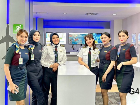 Pilot dan awak kabin perempuan Pelita Air dalam memperingati Hari Kartini, Minggu (21/4/2024). Foto: Dok. Pertamina