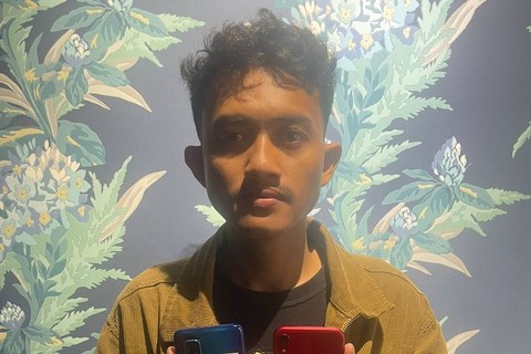 TikToker Galih dengan akun @Galihlosss29 meminta maaf usai ditangkap oleh Polda Metro Jaya. Foto: Dok. Istimewa