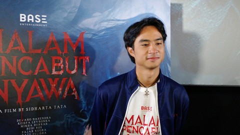 Aktor Devano Danendra saat ditemui di kawasan Sudirman, Jakarta Pusat.   Foto: Aprilandika Pratama/kumparan