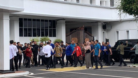 Menkopolhukam Hadi Tjahjanto dan Ketum Demokrat, AHY di Kantor KPU, Rabu (24/4/2024). Foto: Luthfi Humam/kumparan