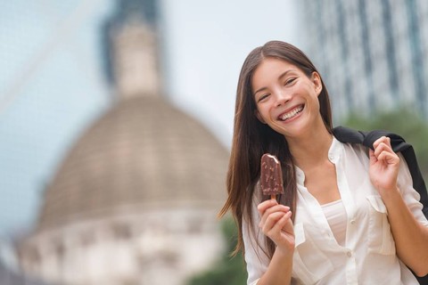 Ilustrasi makan es krim. Foto: Shutterstock
