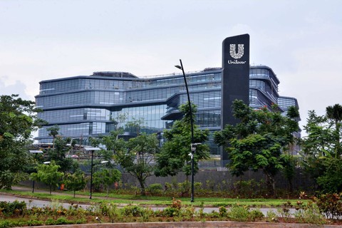 Head Office PT Unilever Indonesia Tbk (UNVR). Foto: Unilever Indonesia