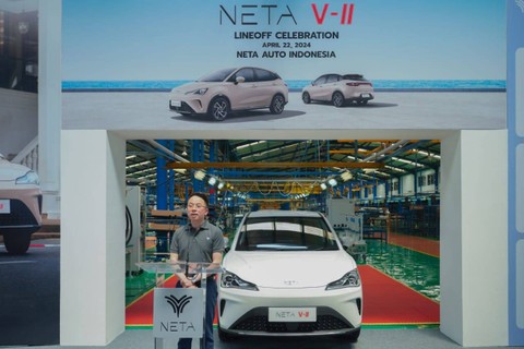 PT Neta Auto Indonesia resmi memulai perakitan lokal mobil listrik Neta V-II di fasilitas perakitan milik PT Handal Indonesia Motor, Bekasi, Jawa Barat. Foto: Dok. Neta Indonesia