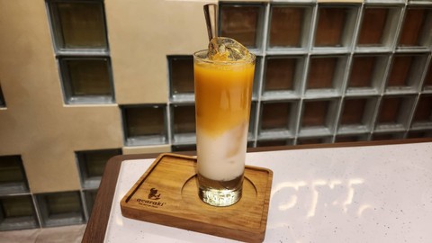 Ilustrasi minuman jamu modern. Foto: Azalia Amadea/Kumparan