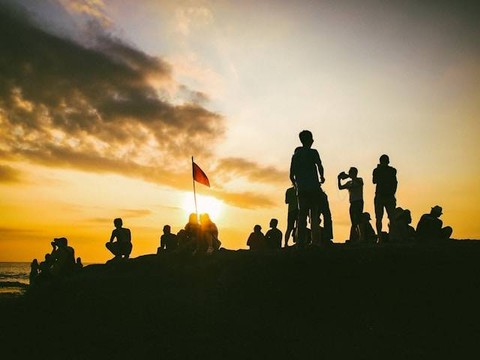 Ilustrasi jelaskan propaganda semboyan 3A. Foto: Unsplash/bckfwd