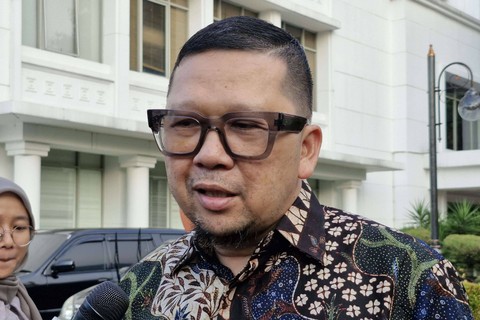 Ketua Komisi II DPR Ahmad Doli Kurnia di Setneg, Kamis (25/4/2024) Foto: Nadia Riso/kumparan