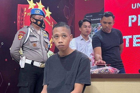 Yadi (26) penjual bakso yang ditangkap polisi lantaran memperkosa teman kerjanya yang masih di bawah umur di Kota Semarang, Jawa Tengah Foto: Intan Alliva Khansa/kumparan