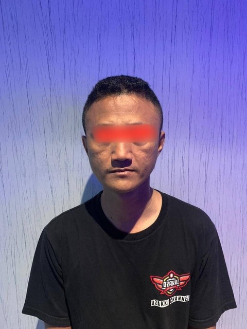 Polisi tangkap 4 pelaku penjual koin judi slot Higgs Domino dan Royal Dream.  Foto: Dok. Istimewa