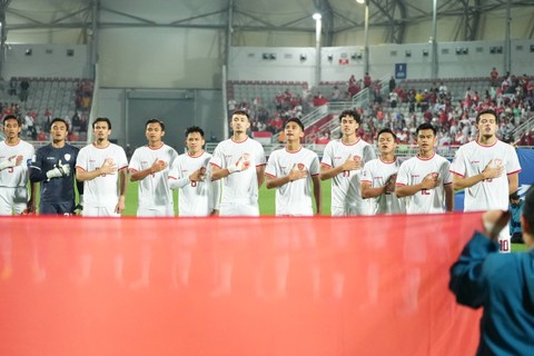 Para pemain Timnas Indonesia U-23 menjelang laga melawan Korsel di Stadion Abdullah bin Khalifa, Doha, Qatar, Jumat (26/4) dini hari WIB. Foto: PSSI