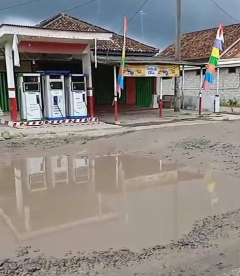 Penampakan Jalan Raya Pasar Mandala, Banjar Agung, Seputih Mataram, Lampung Tengah, Lampung. | Foto: Ist