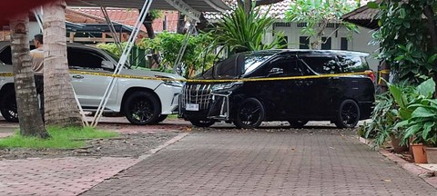 Tampak dalam rumah pengusaha batu bara yang jadi tempat Brigadir Ridhal tewas diduga bunuh diri. Foto: Rachmadi Rasyad/kumparan