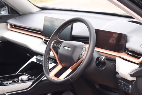 First drive mobil hybrid Haval H6 HEV. Foto: Sena Pratama/kumparan