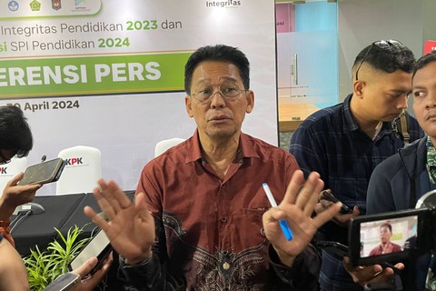 Wakil Ketua KPK, Johanis Tanak, saat ditemui wartawan di Gedung ACLC KPK, Jakarta Selatan, Selasa (30/4/2024) Foto: Fadhil Pramudya/kumparan