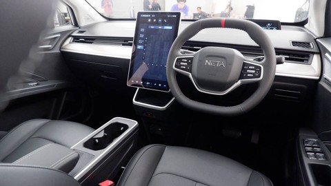 Interior mobil listrik Neta V-II.  Foto: Aditya Pratama Niagara/kumparan