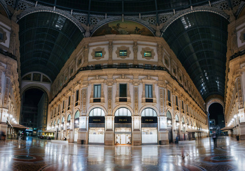 Butik Prada di Galleria Vittorio Emmanuele Milan. Foto: Shutterstock