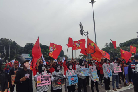 Situasi terkini di sekitar Patung Kuda, Jakarta Pusat, Rabu (1/5/2024) Foto: Rachmadi Rasyad/kumparan