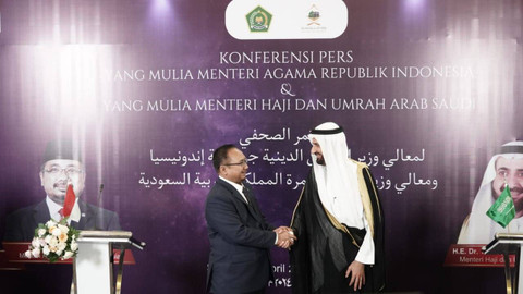 Menteri Agama Yaqut Cholil Qoumas mengadakan pertemuan bilateral dengan Menteri Haji dan Umrah Arab Saudi Tawfiq bin Fawzan Al-Rabiah di Jakarta. Dok Kemenag