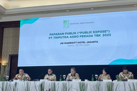 Direksi PT Triputra Agro Persada Tbk (TAPG) dalam paparan publik di Jakarta, Kamis (2/5/2024). Foto: Ghinaa Rahmatika/kumparan