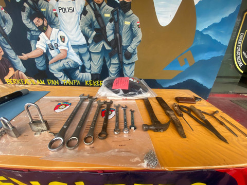 Barang bukti yang berhasil diamankan. | Foto: Sinta Yuliana/Lampung Geh