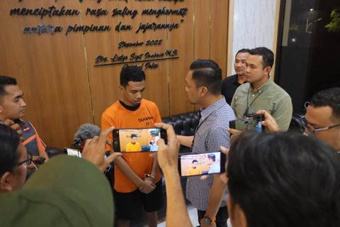 Kasat Reskrim Polres Metro Jakarta Utara AKBP Hady Saputra Siagia saat jumpa pers terkait kasus revenge porn DJ East Blake. Foto: Polres Jakarta Utara