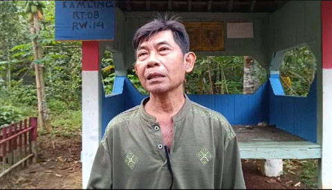 Yoyo Tarya (59), Ketua RT di tempat tinggal Tarsum, Sabtu (4/5/2024). Foto: Dok. Istimewa