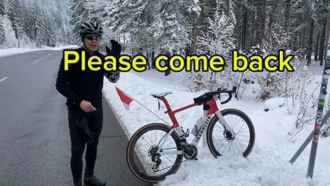 Sepeda Irjen (Purn) Royke Lumowa yang hilang di Roma saat keliling dunia. Foto: Instagram/@roy_multy_m