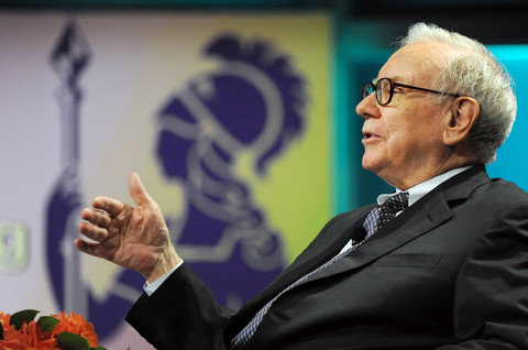 Warren Buffet. Foto: JEWEL SAMAD / AFP