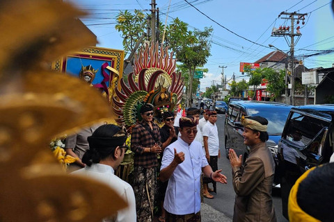 Rizky Febian tiba di kediaman Mahalini di Bali. Foto: Dok. Istimewa