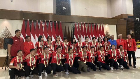 Penyambutan tim bulu tangkis Indonesia usai Piala Thomas dan Piala Uber 2024. Foto: Soni Insan Bagus/kumparan