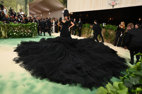Penampilan Cardi B di Met Gala. Foto: AFP/Angela Weiss