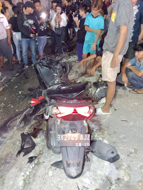 Kendaraan yang rusak imbas kecelakaan Mercy di Kota Medan, Rabu (8/5/2024). Foto: Dok. Istimewa