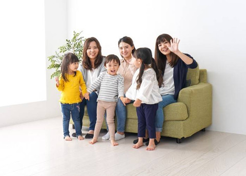 Ilustrasi ibu dan anak. Foto: Shutterstock