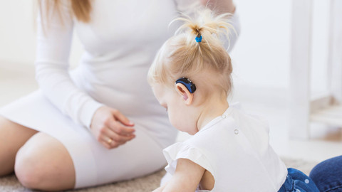 Ilustrasi balita tunarungu. Foto: Desizned/Shutterstock