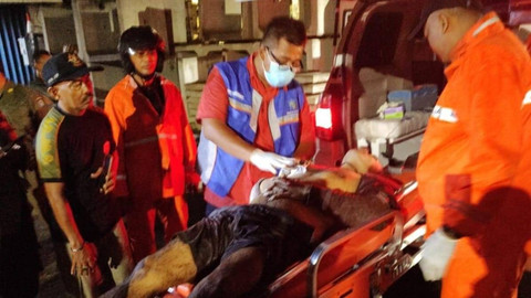 Syahroni (27), pria warga Jalan Arimbi, Semampir, ditemukan tergeletak bersimbah darah di Jalan Songoyudan, Pabean Cantik, Surabaya. Foto: Dok. Istimewa