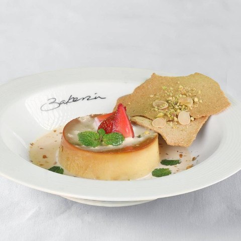 Pistachio Almond Pudding. Foto: Bakerzin