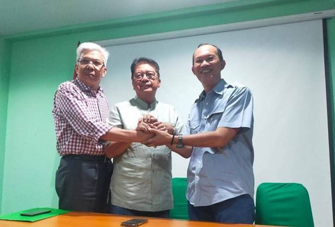 Mawardi Yahya, Syahrial Oesman, dan Harnojoyo saat deklarasi berpasangan maju di Pilkada Sumsel 2024. (ist)