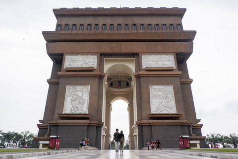 Monumen Simpang Lima Gumul Foto: Muhammad IQbal/Shutterstock
