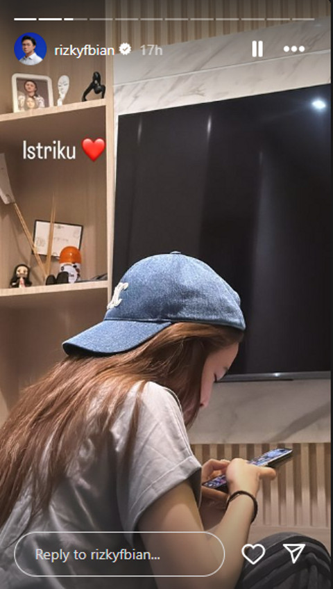 IG Story Rizky Febian. 