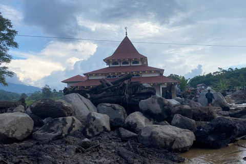 Kondisi usai banjir lahar dingin Gunung Marapi di Nagari Bukik Batabuah, Agam, Sumatera Barat, Senin (13/5/2024). Foto: kumparan
