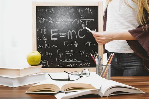Ilustrasi Suatu Atom yang Bermuatan Positif Disebut. Sumber: Pexels/Jeshoots com