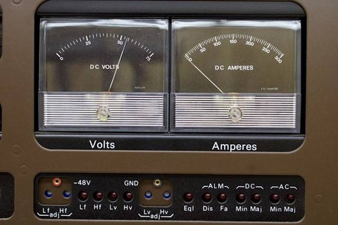 Ilustrasi tuliskan 7 besaran pokok beserta satuannya. Foto: Unsplash/Ronald Crow