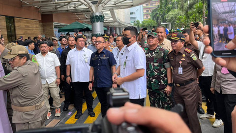 Suasana Mal Centre Point Medan yang diimbau untuk ditutup pada Rabu (15/5/2024). Foto: Tri Vosa/kumparan